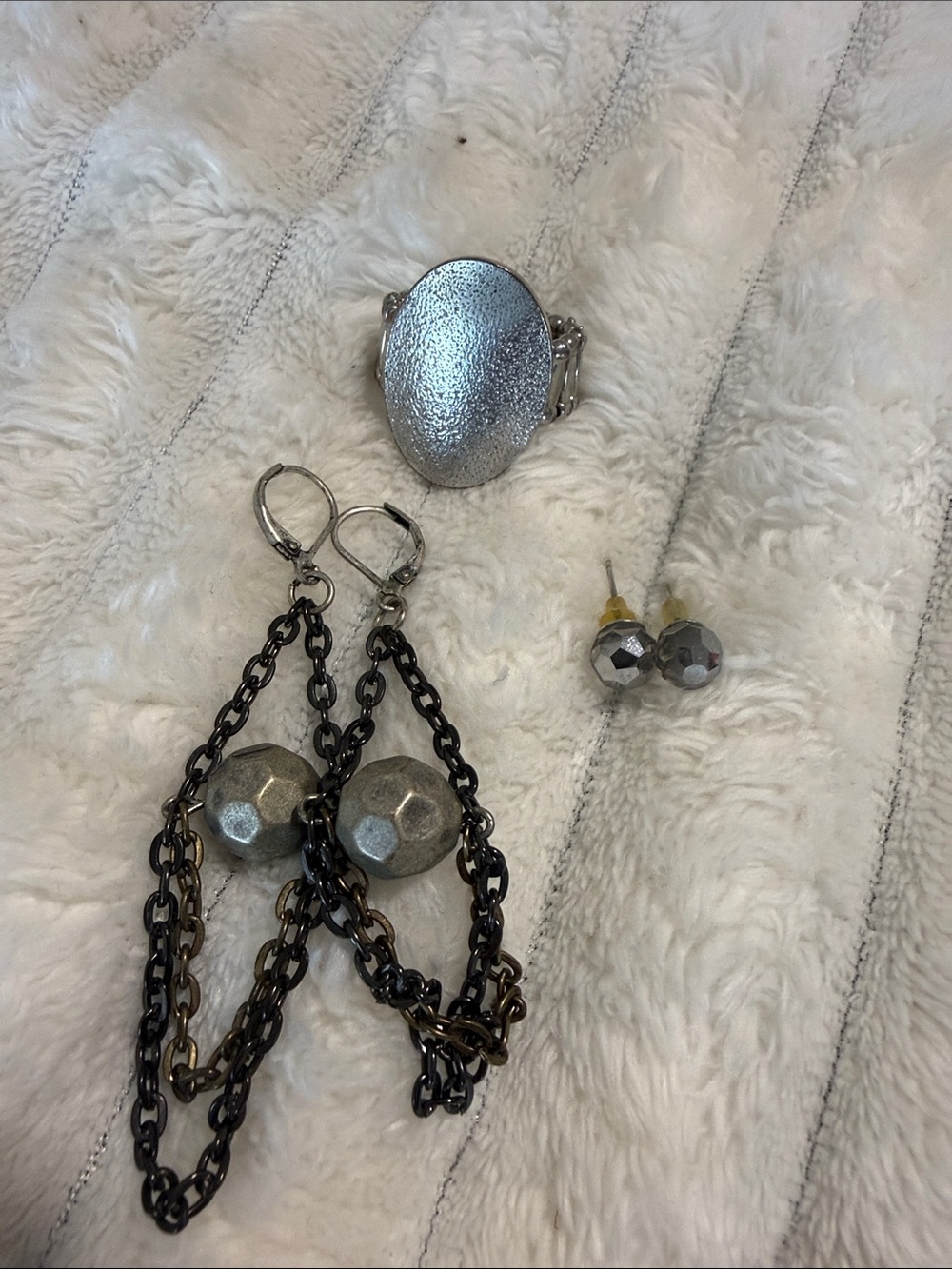 Silver-Tone Women's Jewelry Set - Earrings and Ring